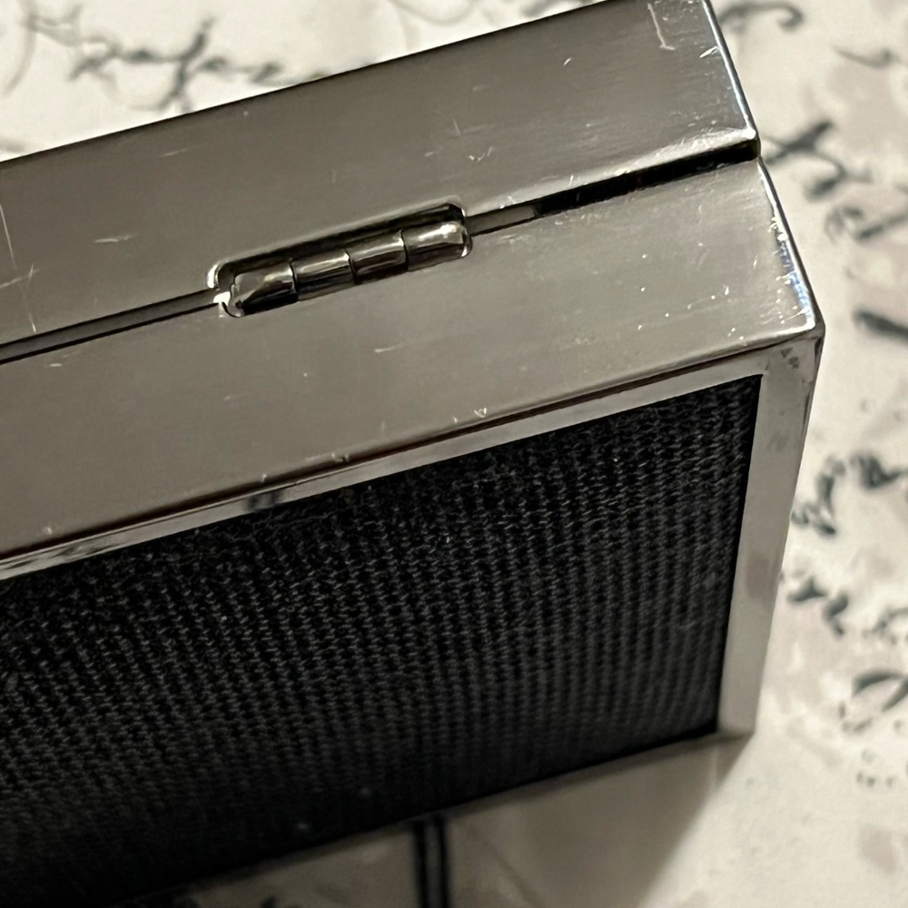 Inc International Concepts metal clutch - Picture 6 of 9